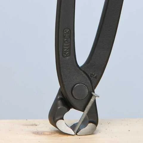 KNIPEX betonuotojų žnyplė (fiksuotojo žnyplė)