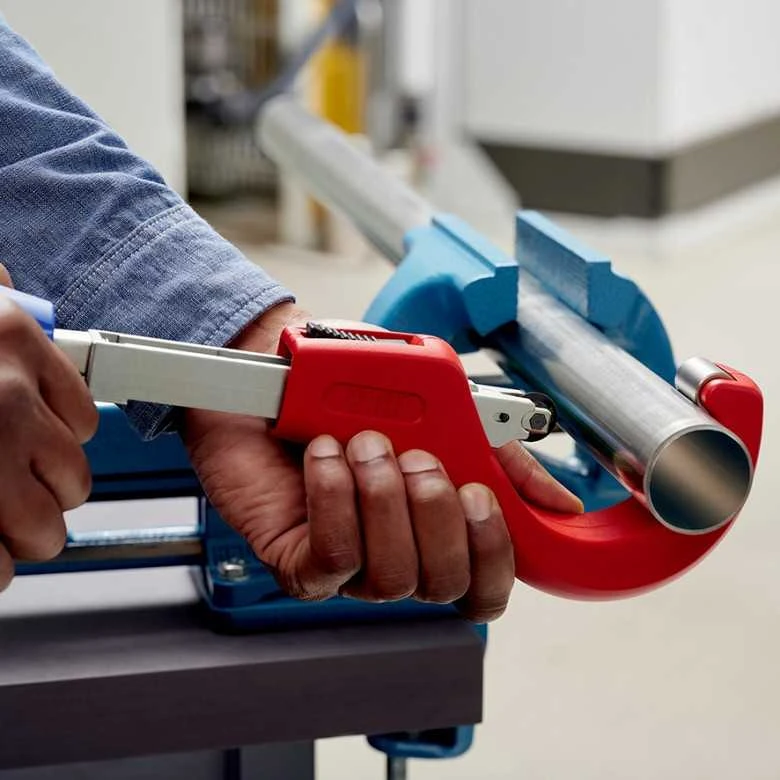 Vamzdžių pjaustyklė KNIPEX TubiX XL Inox 6-76mm