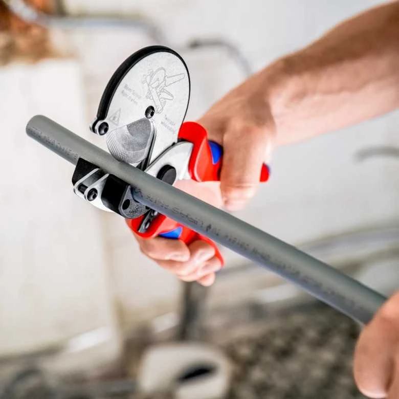Plastikinių vamzdžių kirpimo replės KNIPEX 9025