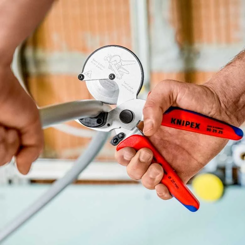 Plastikinių vamzdžių kirpimo replės KNIPEX 9025