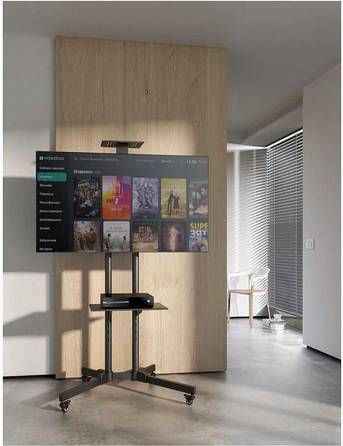 Equip 650603 monitoriaus laikiklis arba stovas 177,8 cm (70″) Grindys Juoda
