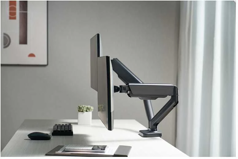 Equip 650121 monitoriaus laikiklis arba stovas 68,6 cm (27″) Stalas Juoda