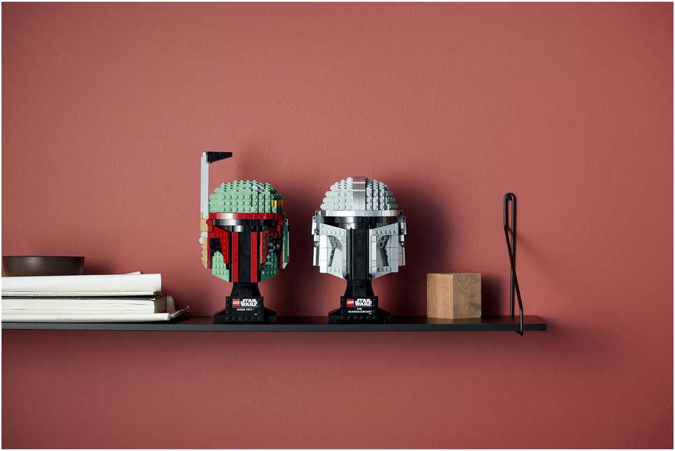 LEGO® Star Wars Tamsiojo kario™ šalmas (75343)