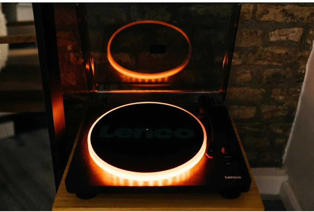 Patefonas Lenco LS-50LED, su spalvotu apšvietimu, juodas
