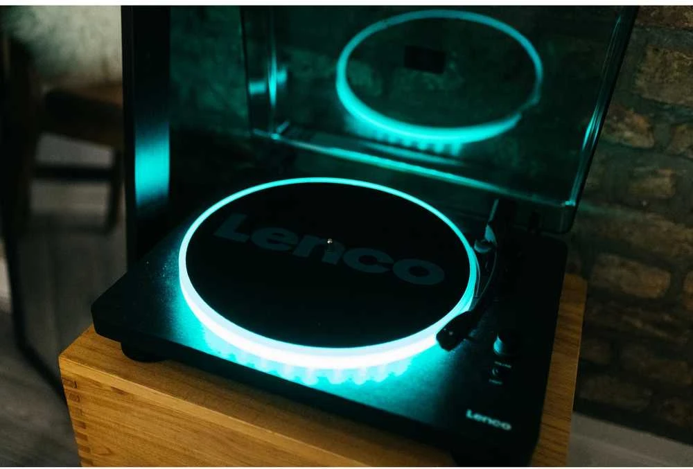 Patefonas Lenco LS-50LED, su spalvotu apšvietimu, juodas