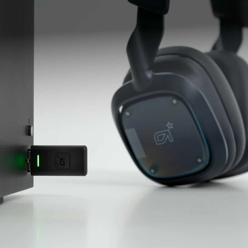 Ausinės Logitech A30 - NAVY/Raudonas - EMEA -