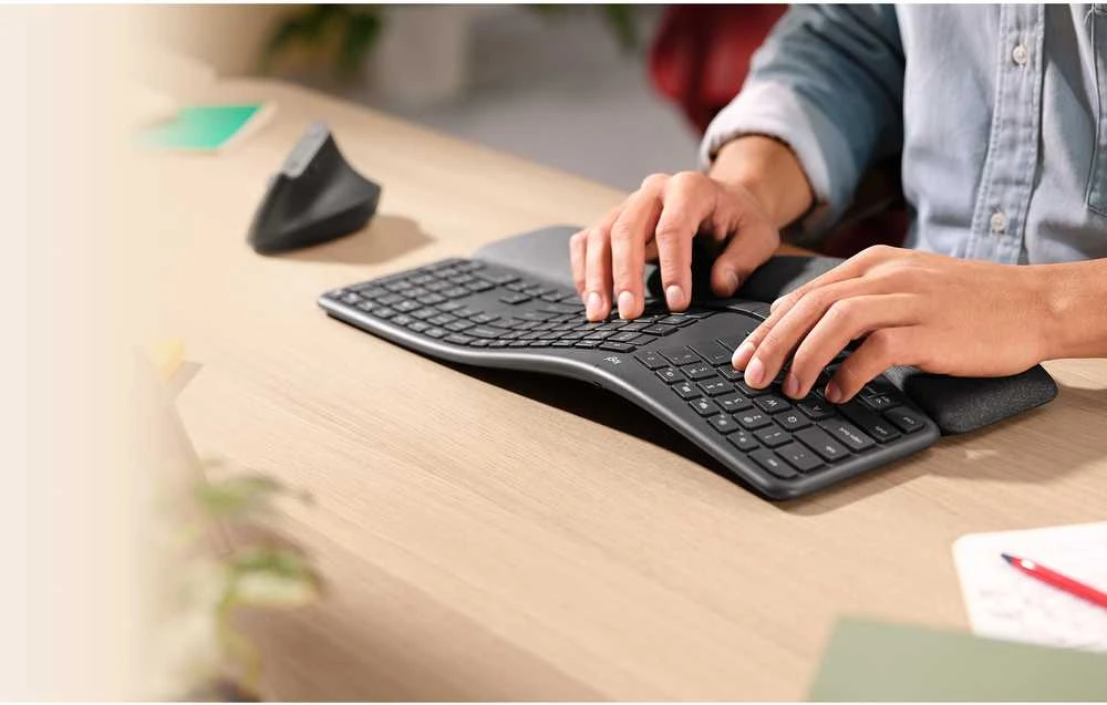 Logitech ERGO K860 belaidė klaviatūra, grafito spalvos, Skandinaviškas išdėstymas (Qwerty)