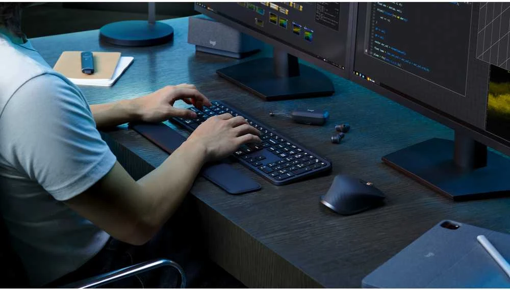 Belaidė klaviatūra Logitech MX Keys S, Išdėstymas: Čekų k. (Qwertz)