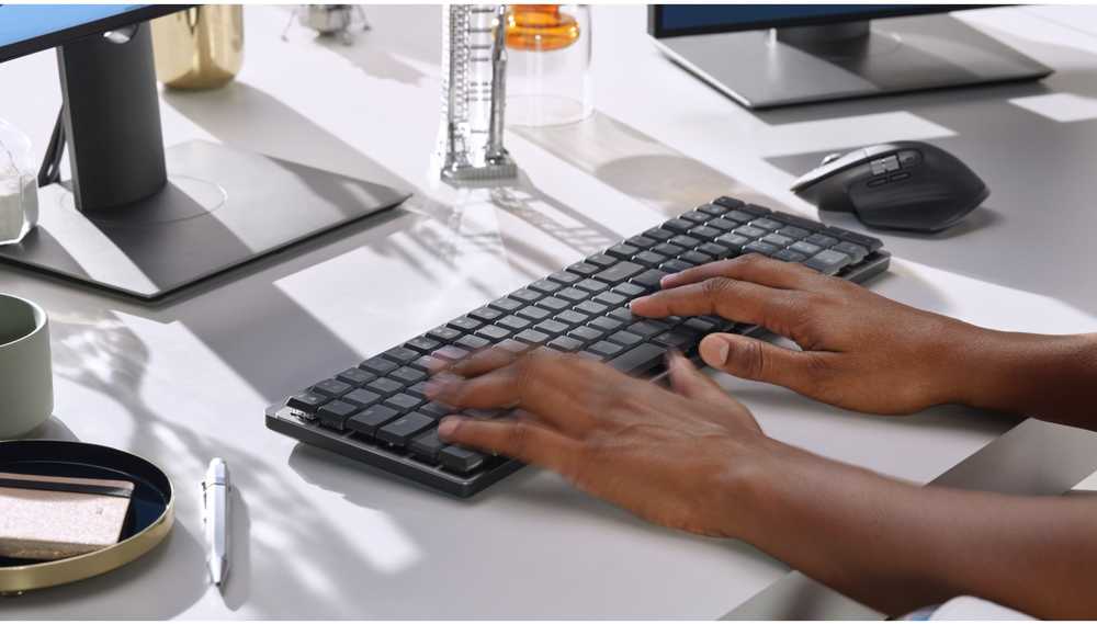 Gruzdintuvė „Logitech“ – belaidė klaviatūra – MX – mechaninė – našus apšvietimas – grafitas