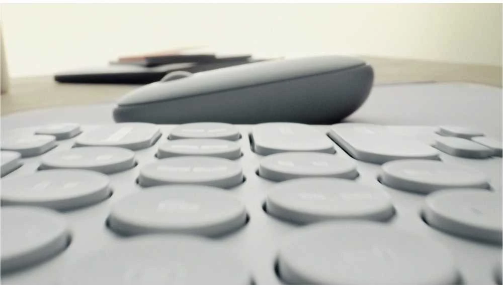 Klaviatūra ir pelė Logitech Pebble 2 Combo, baltos spalvos