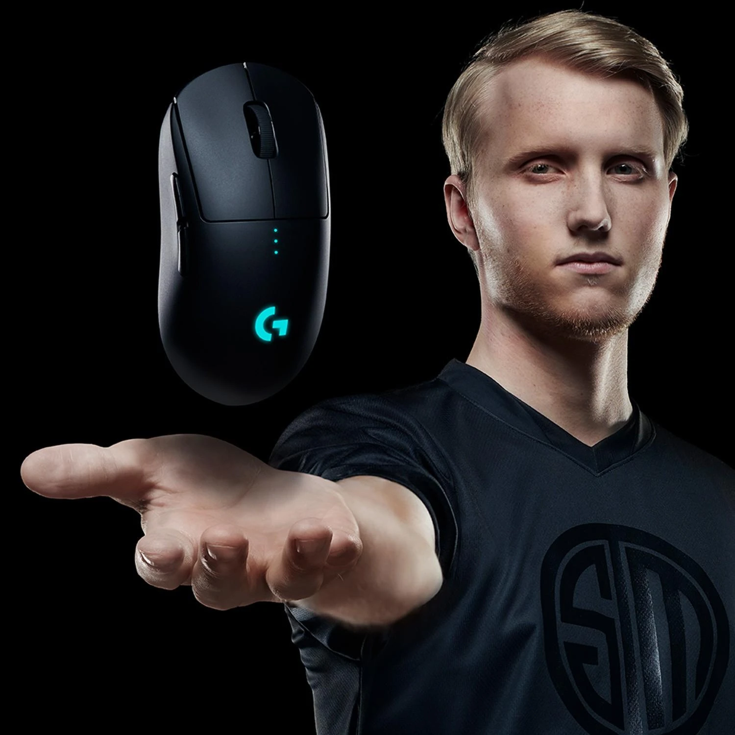 Logitech G PRO Belaidė žaidimų pelė, RF belaidė, 25600 DPI, Juoda