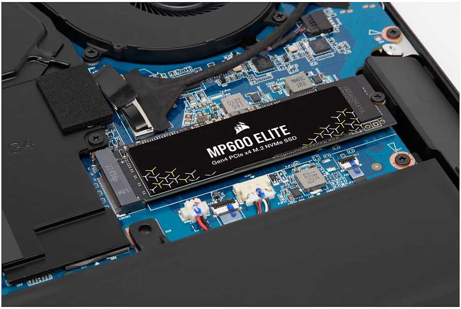 M.2 1TB CORSAIR PCI-E NVMe Gen4 MP600 ELITE mažmeninė prekyba