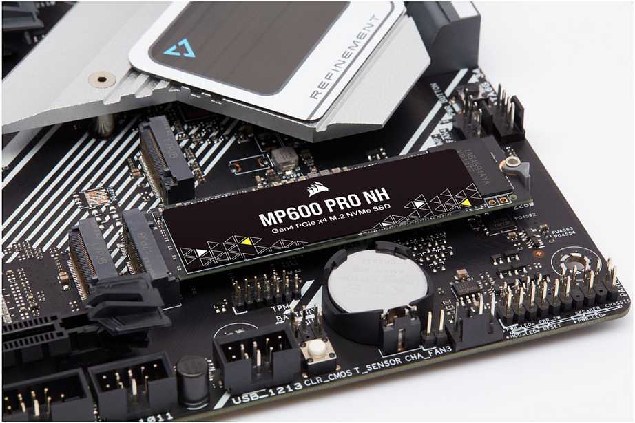 M.2 4TB CORSAIR PCI-E NVMe Gen4 MP600 PRO NH mažmeninė prekyba