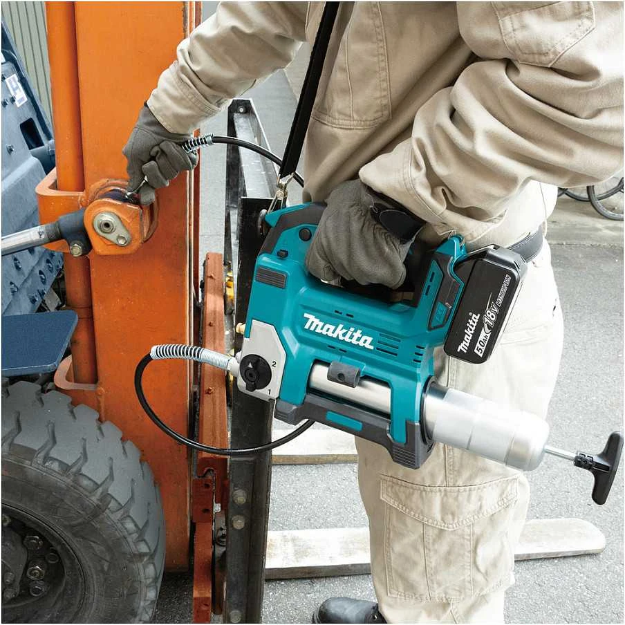Makita DGP180Z Akumuliatorinis tepimo švirkštas, 18V, 690 bar, 430 ml, Be akumuliatorių ir kroviklio!