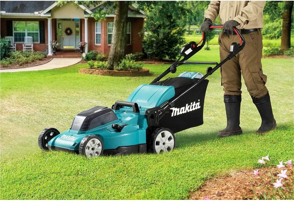 Makita DLM480Z akumuliatorinė vejapjovė 2 x 18 V, 48 cm, 4 viename (pjovimas / surinkimas / mulčiavimas / išmetimas į galą), 24,5kg, plastikinis korpusas, be akumuliatorinio ir krovinio