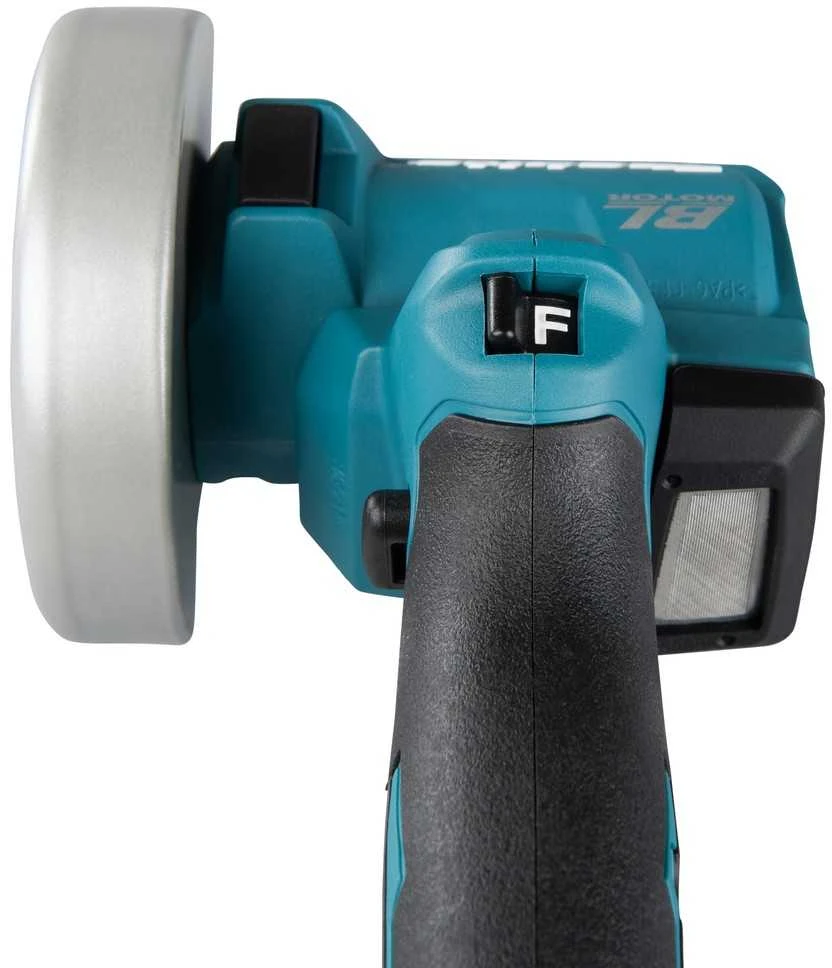 Makita DMC300Z Akumuliatorinis LXT ® diskinis pjaustytuvas 18V, 76mm, 20000min-1, Be akumuliatorių ir kroviklio!