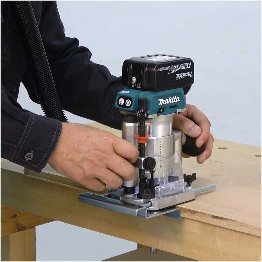 Frezavimo Staklės - Makita DRT50ZJX2 30 000 RPM 78 dB 2,1kg 3,5 cm