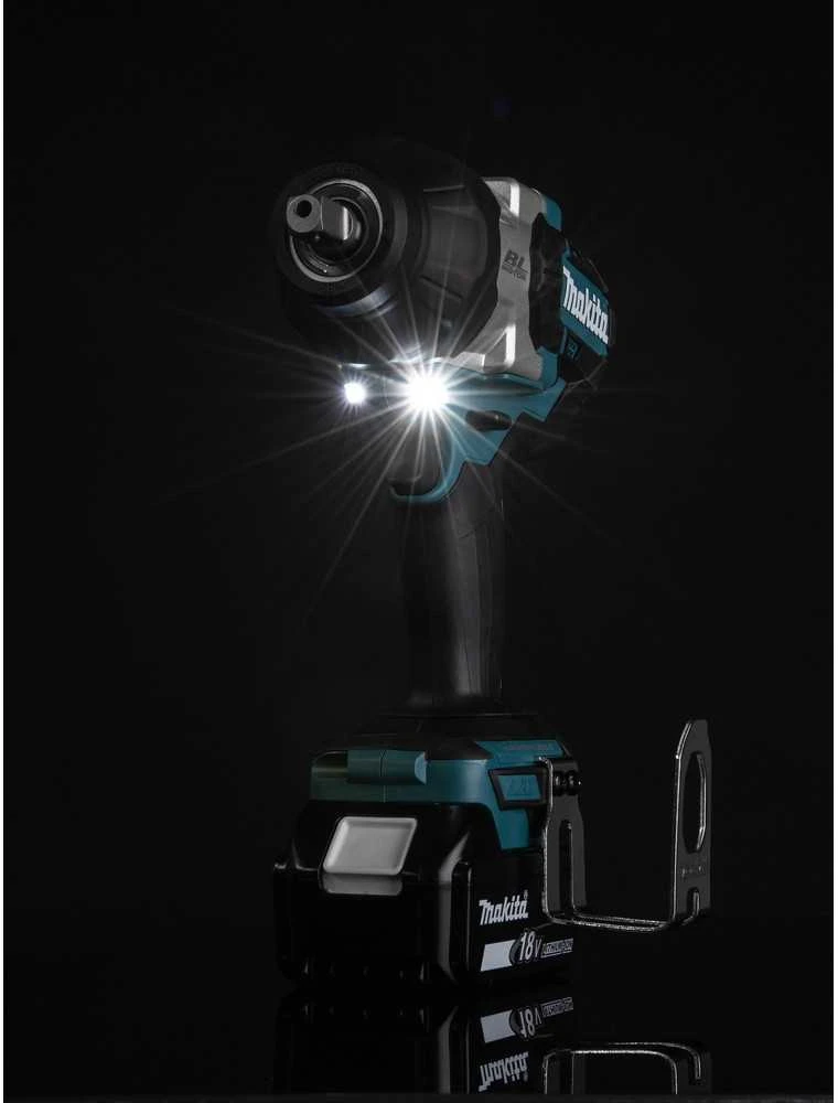 Makita DTW1004Z Akumuliatorinis smūginis veržliasukis 18V, 1050 Nm, LED, 1/2" (PIN SHANK), Be akumuliatorių ir kroviklio!