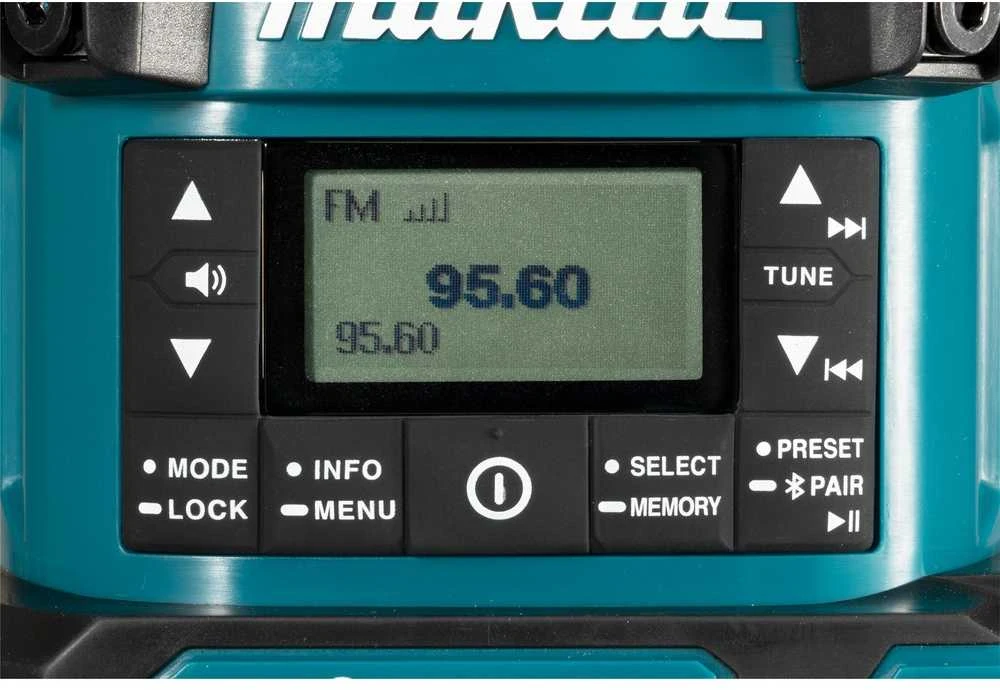 Makita Akumuliatorinis XGT® žibintas / radijas MR009G 40V • 1000lx • DAB/DAB+