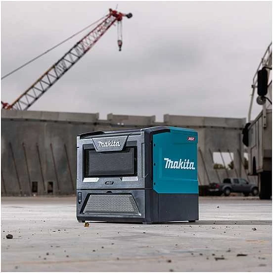 Makita MW001GZ Akumuliatorinė XGT mikrobangų krosnelė 40V Max; 8 L; Max 500W; 8,9kg; Be akumuliatorių ir kroviklio!