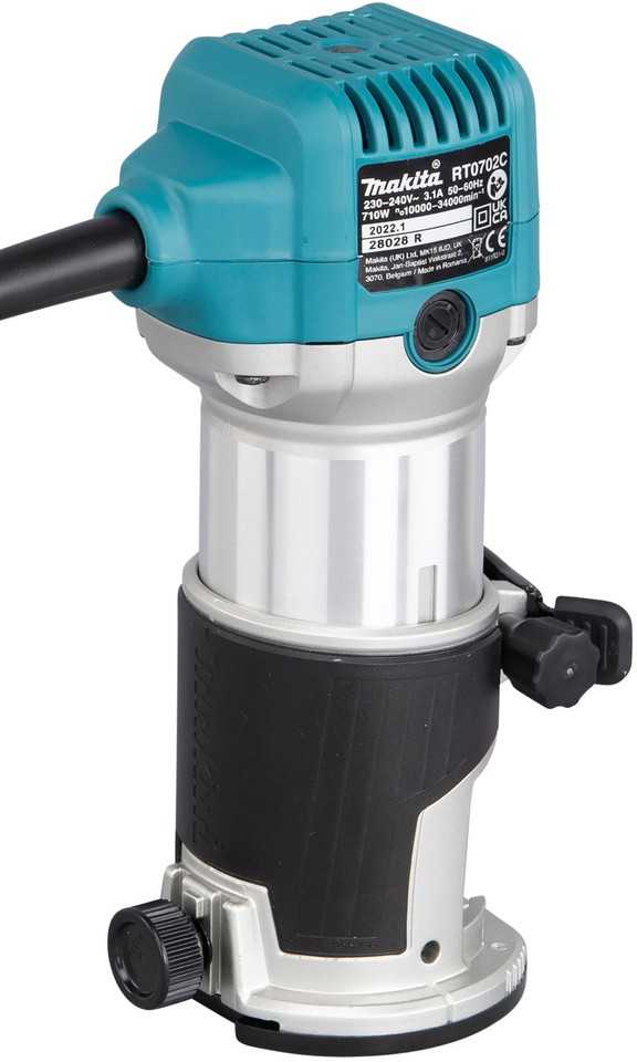 Daugiafunkcis maršrutizatorius Makita RT0702CX3J 710 W