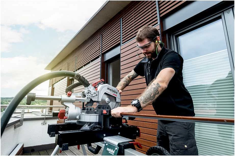 Pjūklas Metabo KGS 18 LTX BL 216