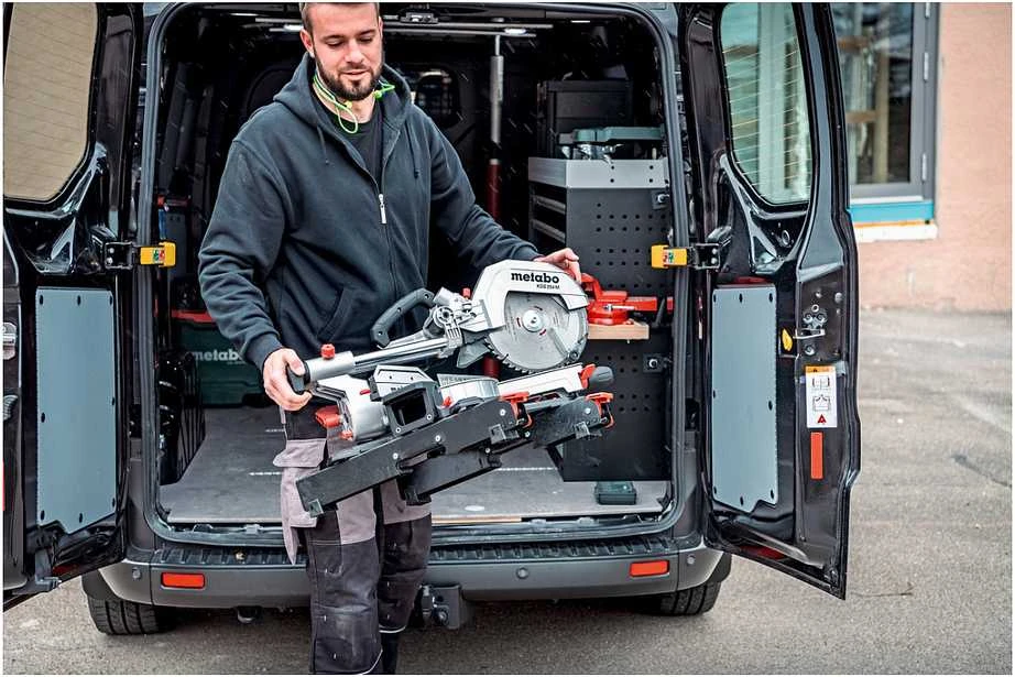 Metabo Skersinio pjovimo staklės KGS 254 M 1800W 92x305mm