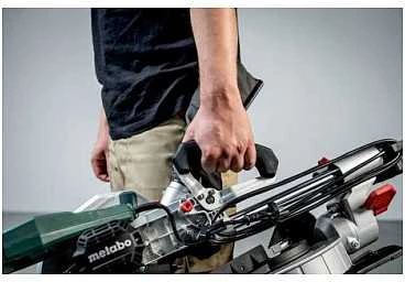 METABO Skersinio pjovimo staklės KGS 305 M/2000W 105x305mm (N) + stalas KSU 401
