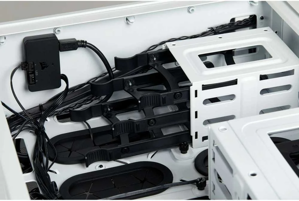 PC korpusas Corsair Crystal 280X RGB Micro-ATX, Baltas
