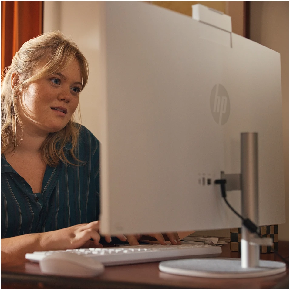 Stacionarus kompiuteris Hewlett Packard (HP) „HP All-in-One“ kompiuteris 27-cr0104ng [68,5 cm (27 colių) FHD ekranas, „Ryzen 7 7730U“, 16 GB RAM, 1 TB SSD, „Windows 11“]