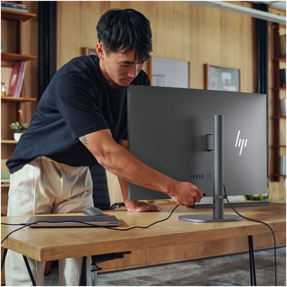 Monitorius HP OmniStudio X All-in-One kompiuteris 32-c0170ng [80 cm (31,5") 4K UHD ekranas, IntelCore Ultra 7 155H procesorius, 32 GB RAM, 1 TB SSD, Win11]