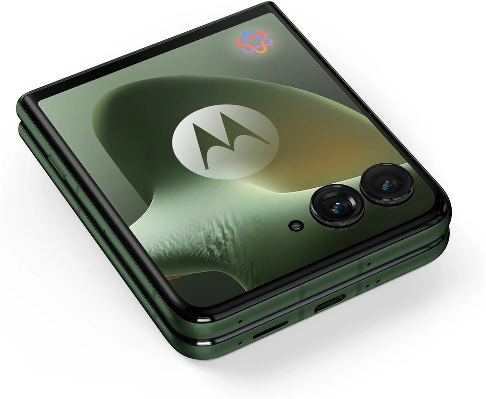 „Motorola Razr 70 Plus 5G“ su dviem SIM kortelėmis, 12 GB RAM, 512 GB RAM ir „Mountain View“