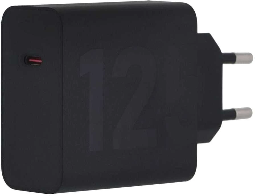 Sieninis įkroviklis Motorola TurboPower 125W dvigubas 2x USB-C su laidu USB-C 1m juodos spalvos