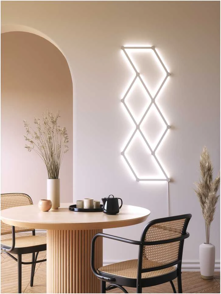 „Nanoleaf Lines“ pradinis rinkinys (15 panelių) 16 mln.+ spalvų