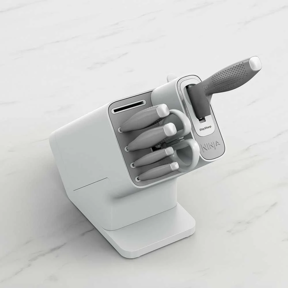 Ninja Kitchen StaySharp nerūdijančio plieno 6 dalių peilių rinkinys + baltas peilių laikymo blokas - K62006EUWH