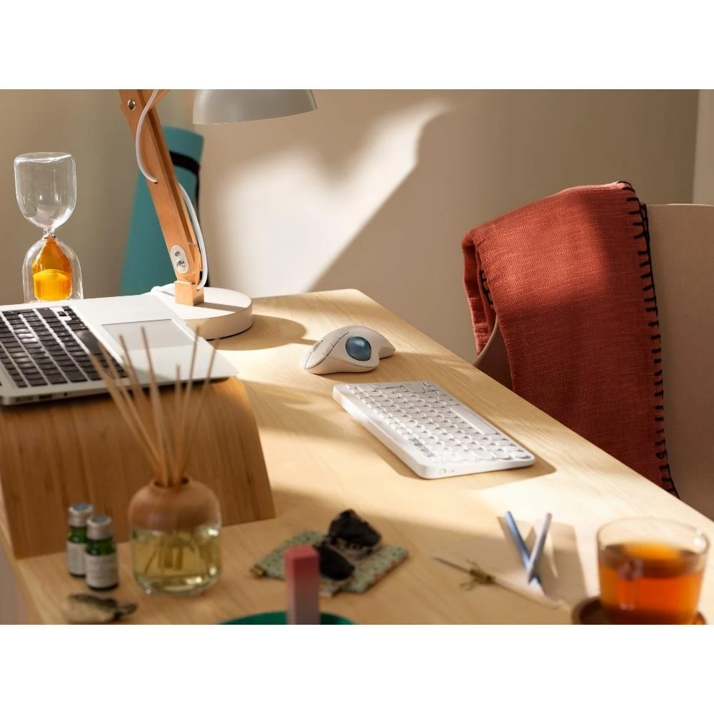 Logitech ERGO M575 Belaidė Trackball pelė, baltos spalvos