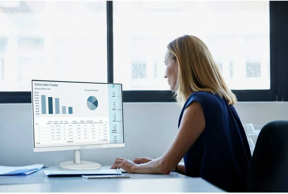 Philips | Monitorius | 241V8AW/00 | 23.8 " | IPS | 16:9 | 75 Hz | 4 ms | 1920 x 1080 pikselių | 250 cd/m² | Baltas
