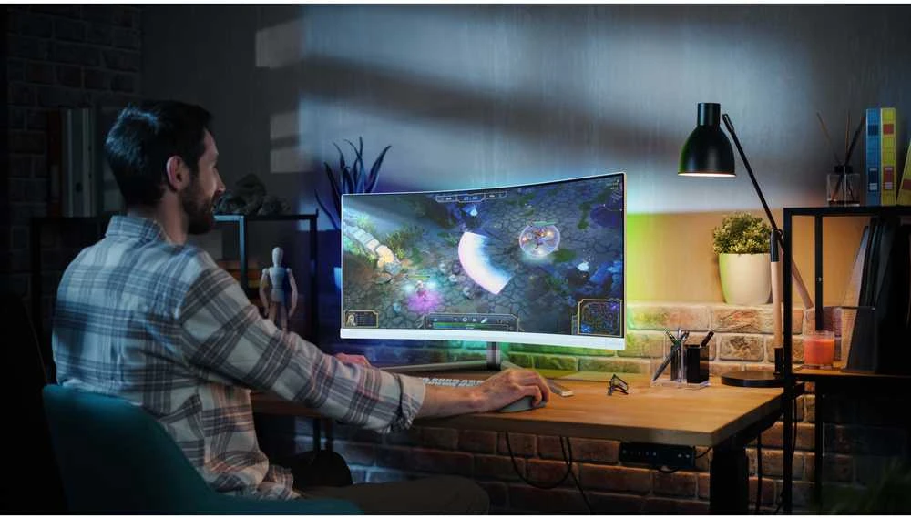Monitorius „Mmd“ monitoriai, „PHILIPS“ 34 colių, 3440x1440, VA, 130 mm, „EVNIA 5000 Ambiglow Curved“, WQHD, 180 Hz, greitas VA, 1 ms, GtG HDR10, USB, 4x USB 3.2