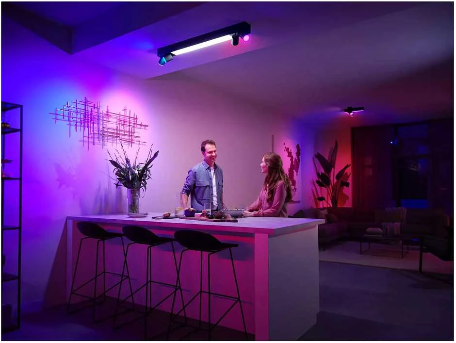 Lubinis šviestuvas Philips Hue Centris 4 taškų juoda specialios formos BT lubinė lempa