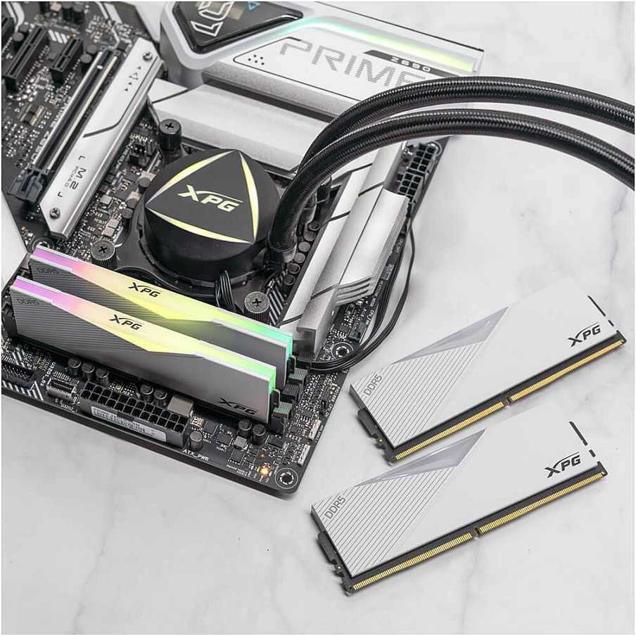 RAM ADATA XPG Lancer RGB atmintis, DDR5, 64 GB, 6000MHz, CL30 (AX5U6000C3032G-DCLARWH)