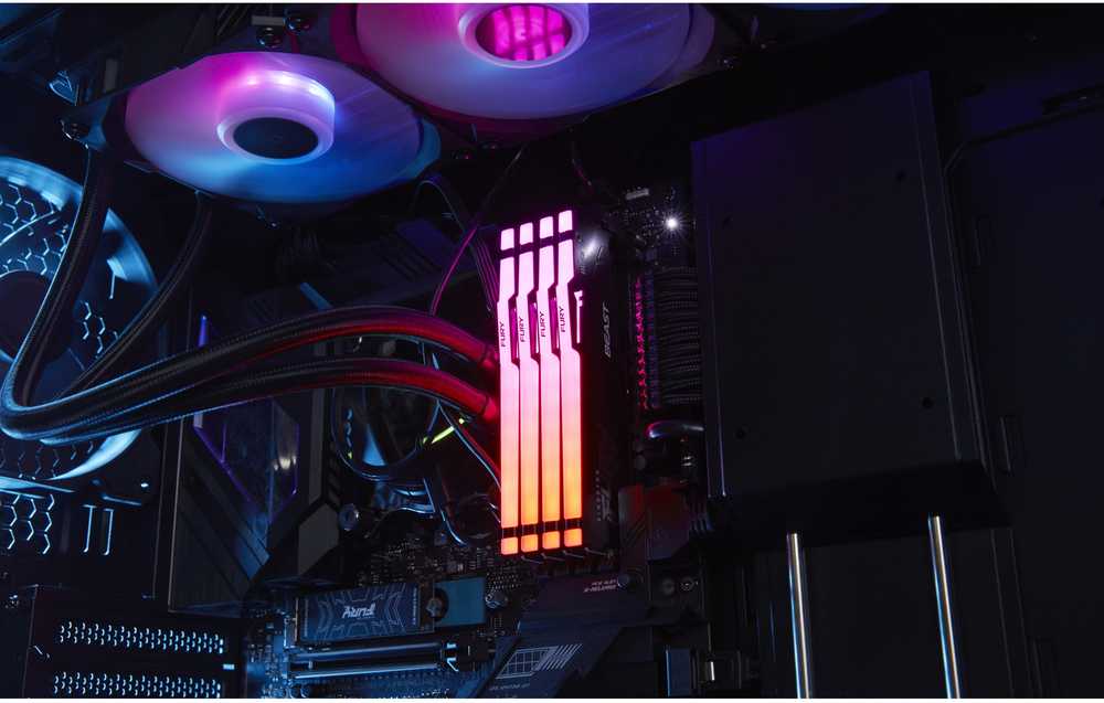 RAM „Kingston KF556C40BBA-32“ 32 GB 5600 MT/s DDR5 CL40 DIMM FURY Beast RGB atmintis | Kingstonas