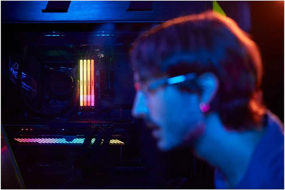 RAM Kingston KF564C32RSA-48 48GB 6400MT/s DDR5 CL32 DIMM FURY Renegade RGB XMP | Kingston