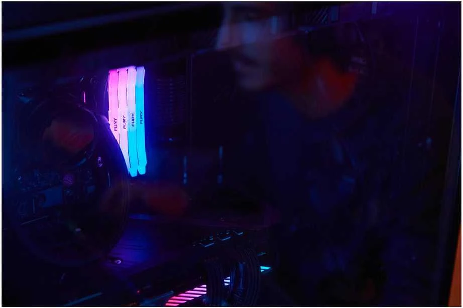 RAM Kingston KF564C32RSA-48 48GB 6400MT/s DDR5 CL32 DIMM FURY Renegade RGB XMP | Kingston