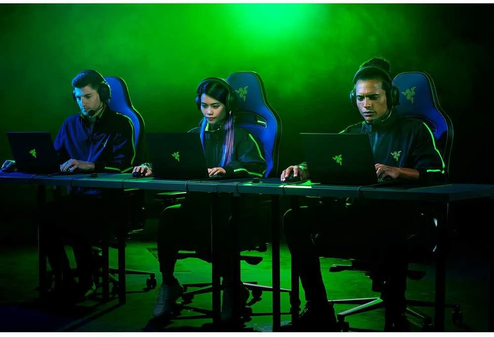 Razer BlackShark V2 Pro belaidės ausinės (2023), Juodos spalvos