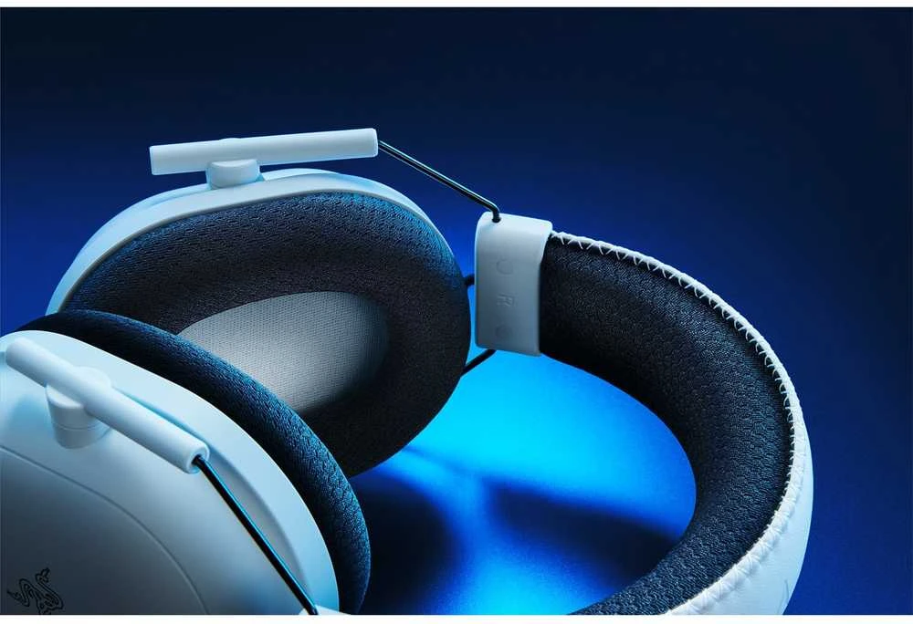 Ausinės RazerBlackShark V2 Pro skirta PlayStation | Belaidės | Over-Ear | Mikrofonas | Noise canceling | Baltos
