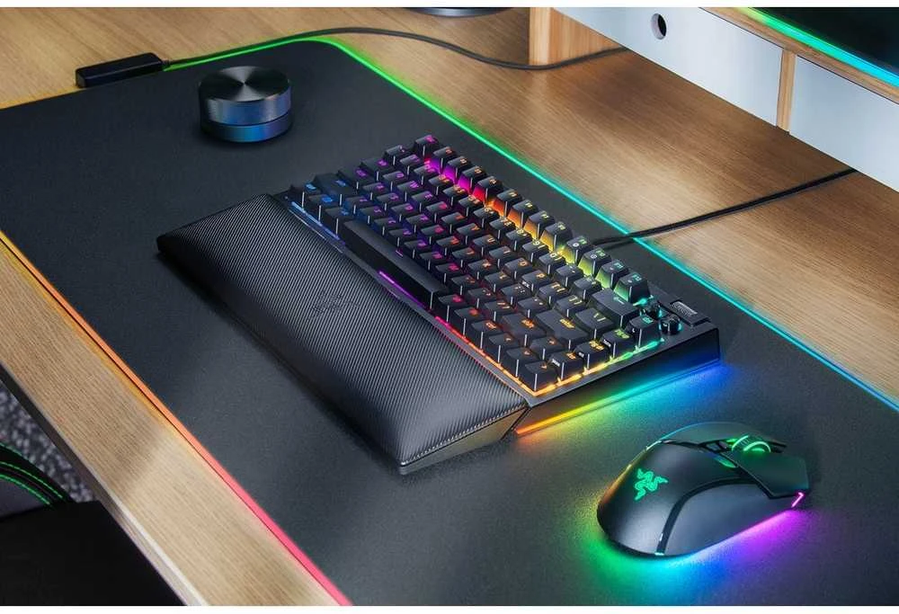 Klaviatūra Razer BlackWidow V4 75%