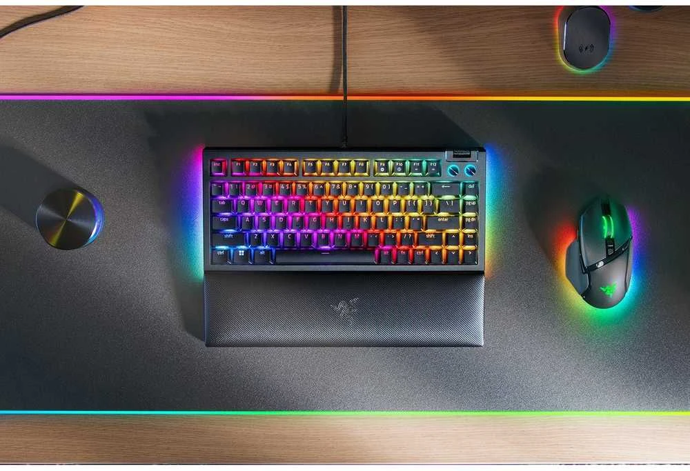 Klaviatūra Razer BlackWidow V4 75%