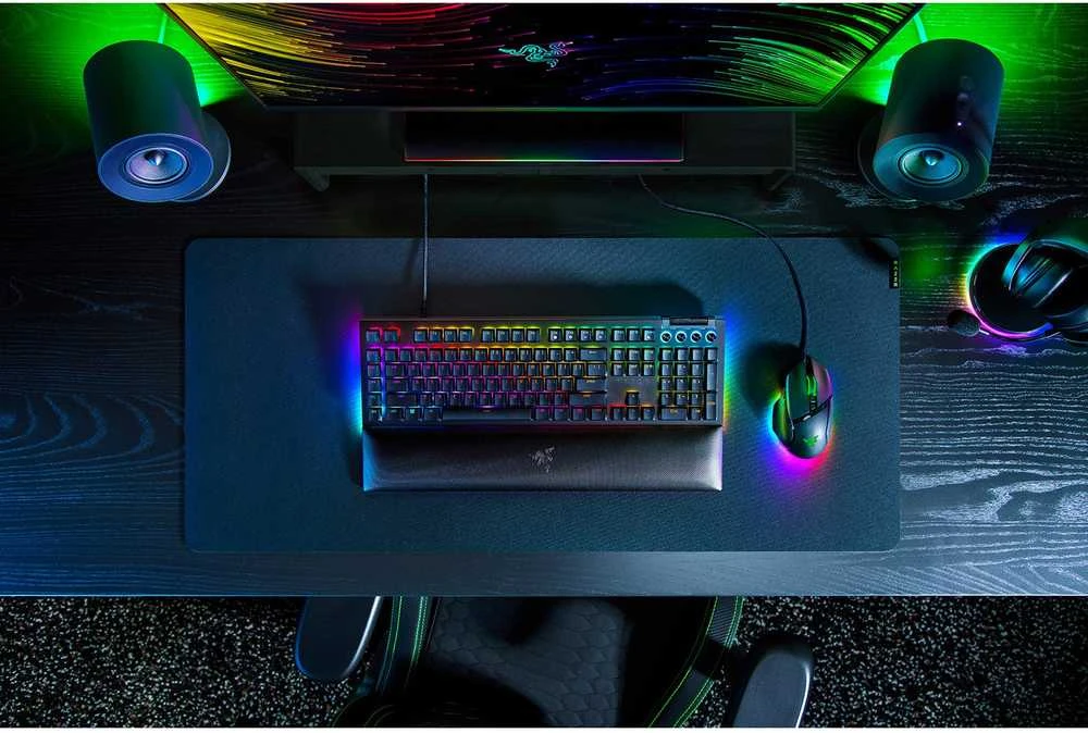 Razer BlackWidow V4 Klaviatūra žaidimams, USB - Geltona Switch, juodas