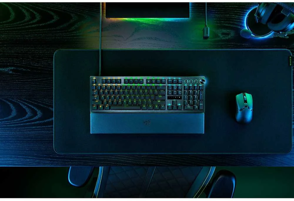 RAZER Huntsman V3 Pro – analoginė optinė E-Sports žaidimų klaviatūra