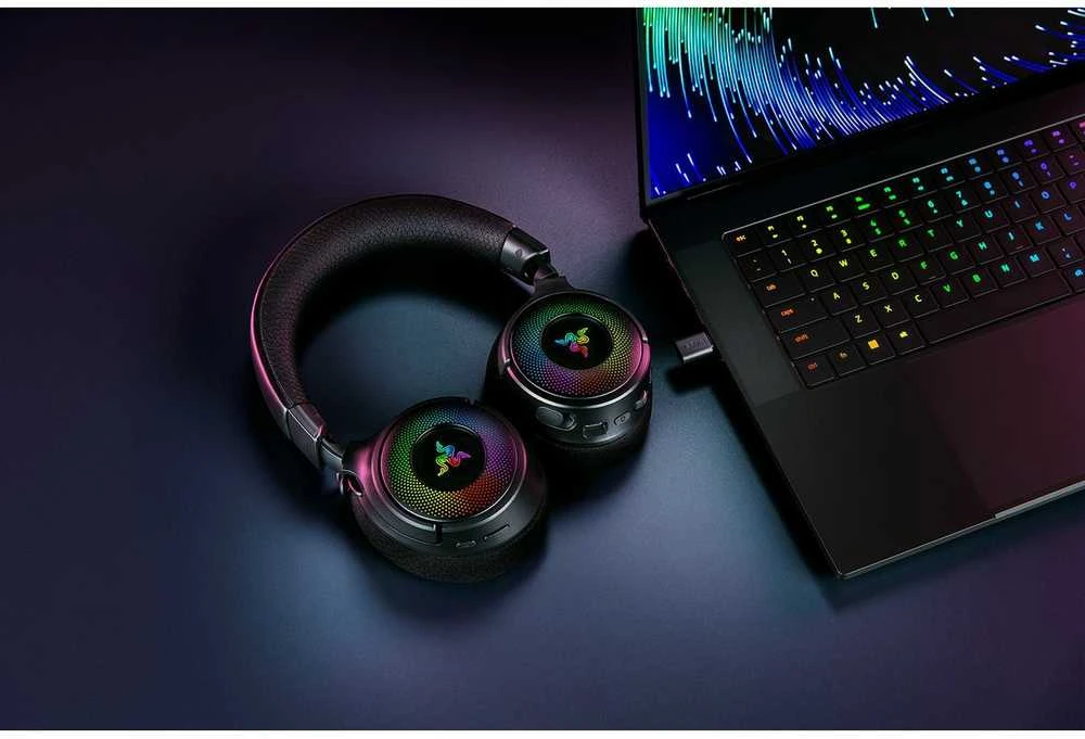 Razer Kraken V4 ausinės su RGB apšvietimu